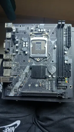 Placa-mãe H61 funcionando R$ 90 retirada / R$ 100 pela OLX