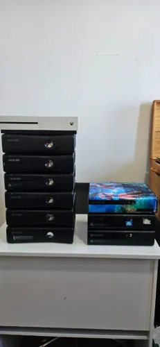 XBOX 360 E ONE