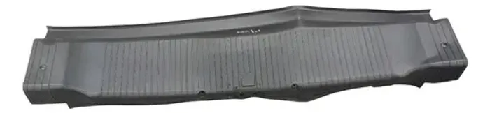 Moldura Acabamento Painel Traseiro Corsa Classic 2002 2004