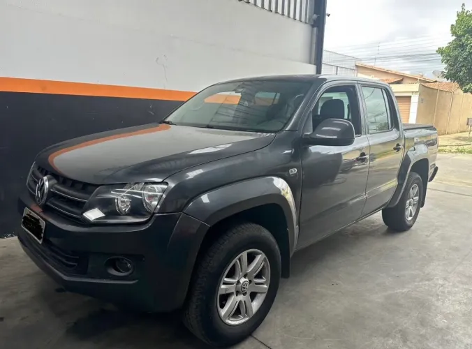 Volkswagen Amarok Trendline CD 2.0 TDI 4X4 Dies AUT 2014
