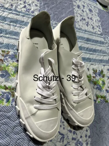 Tênis Schutz 39