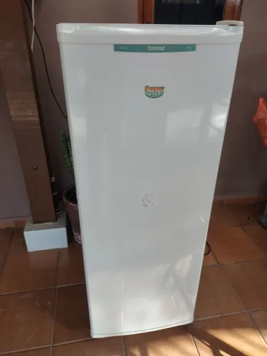 Freezer vertical Consul 