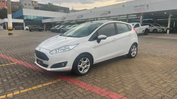 Ford Fiesta 1.6 16V Flex Mec. 5P 2015