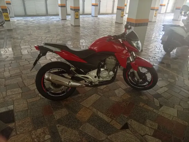 Vendo cb300r ou troco