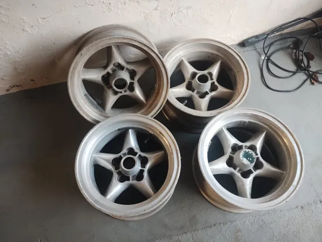 Rodas Ford maverick 1979