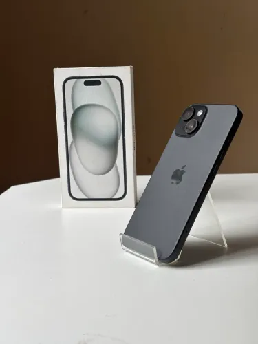 Vendo iPhone 15 preto 128gb bateria 87%