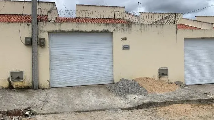Imóvel com ótima proposta Casa no Carnalbal, Horizonte - CE, Nº 35B, 2 quartos, 1 vaga, 2