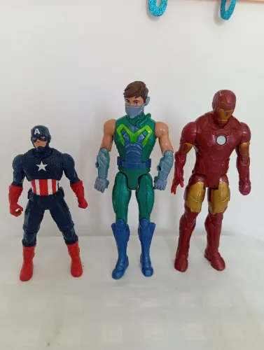 Bonecos super heróis