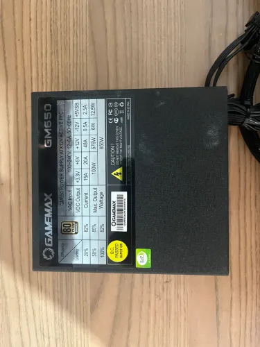 Fonte 650w 80 Plus bronze Gamemax
