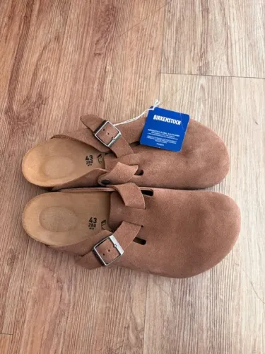 Birkenstock Boston Taupe Nova com Etiqueta 41 BR / 43 EU