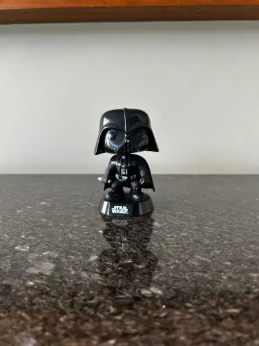 Funko Pop Darth Vader #01 Star Wars Original + Copo térmico Darth Vader brinde 