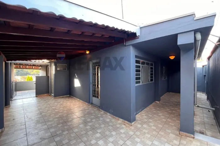 Casa na vila Ilze com 2 dormitórios, 2 banheiros, 1 vaga, edícula, terreno 300 m2 apenas R