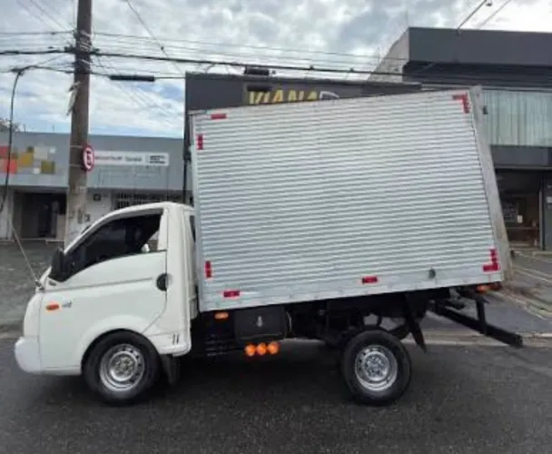 Alugo mini caminhão baú!!