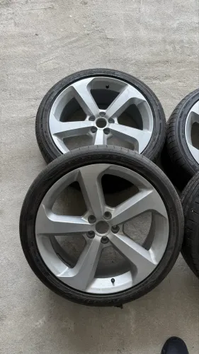 Rodas Volcano Brooklyn aro 18 Pneus 205/45 Goodyear