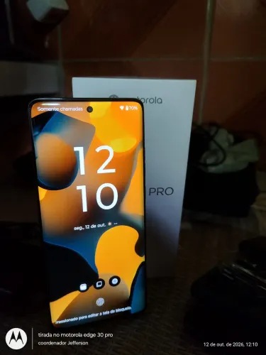 Edge 60 pro com nota e caixa 12/512