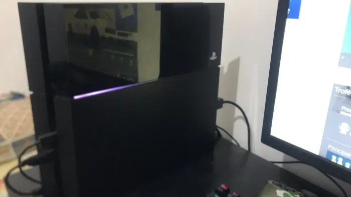 Ps4 fat seminovo de 1tb