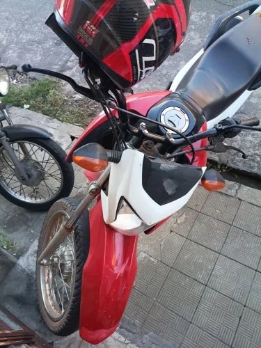 Bros 160 ano 2016