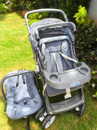 Carrinho Bebê: Combo +3 carrinhos, bebê conforto, +berço, +cadeirinha, +brinquedo