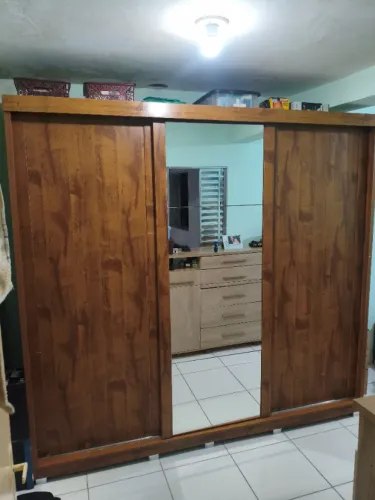 Guarda-Roupa Casal Premium - 3 Portas de Correr com Espelho (Muito Resistente)