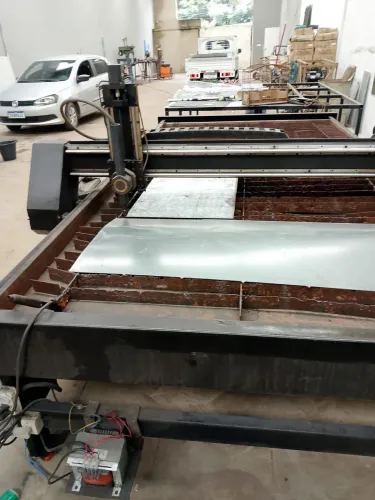Máquina de corte de plasma