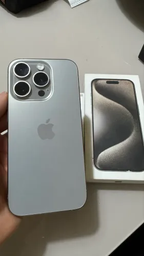 iPhone 15 pro 128gb estado de zero