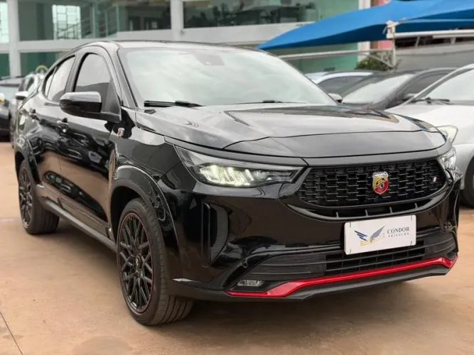 Fiat Fastback Abarth Turbo Flex 1.3 Aut. 2025