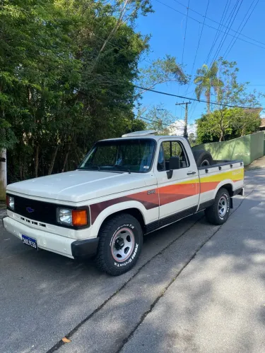 Chevrolet D-20 S / Luxe 3.9/4.0 Diesel 1985