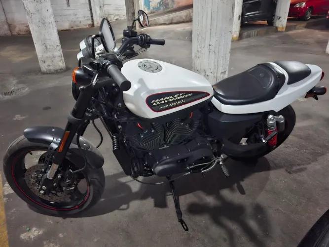 Vende se Harley 1200X Sportster