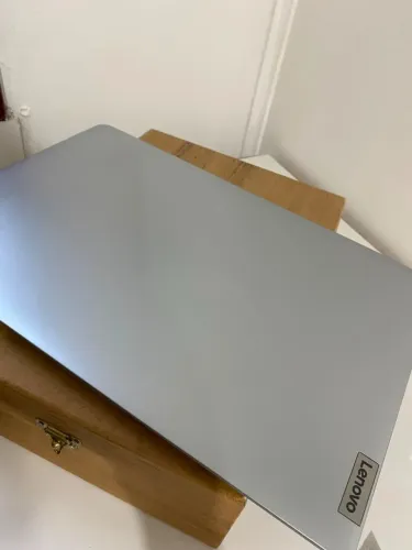 Lenovo IdeaPad 1i 15,6? - Core i3 13ª Geração, 8GB e SSD