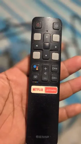 tol verdendo essa tv de 32 polega toda boa fucianado tudo
