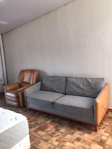 Lindo Sofá Living Couro e Linho