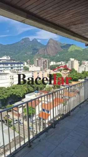 Apartamento : Padrão / Residencial / Vila Isabel