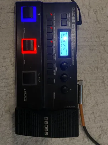 Pedal de efeito Boss GT Guitar Effects Processor GT-1 preto