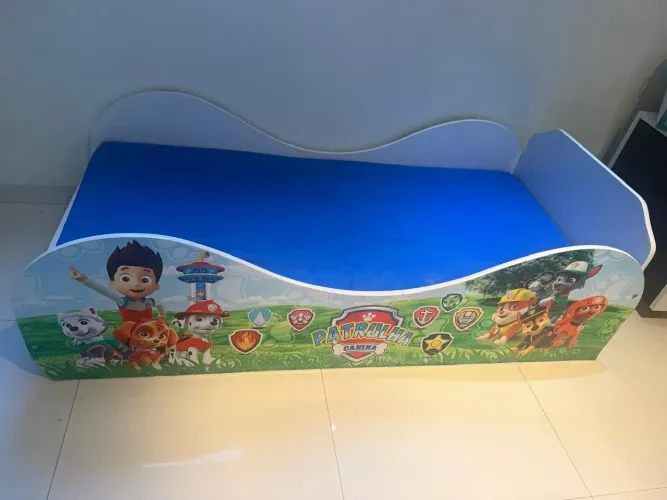 Cama infantil com colchão