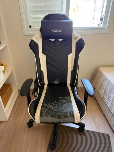 Cadeira Gamer DXRacer NEX - Estrutura e Mecanismos Perfeitos (Detalhes no Couro)