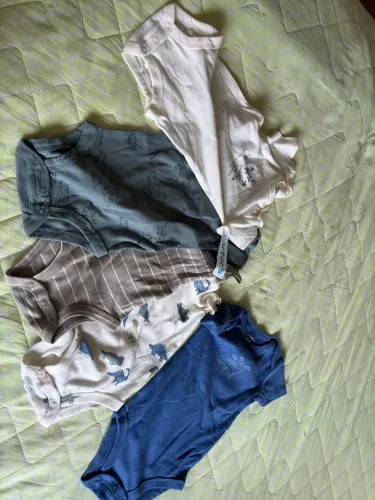 Kit body carters 5 peças Tam 6 meses 