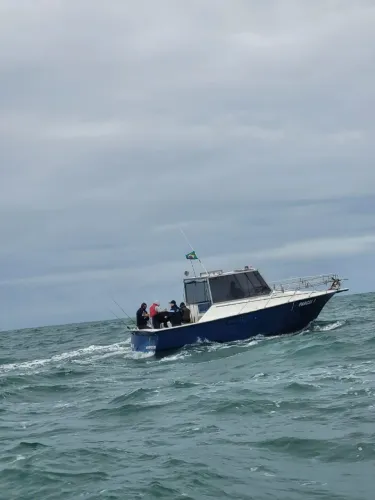 Lancha mares 30