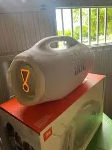 JBL Boombox 4 Branca Nova 