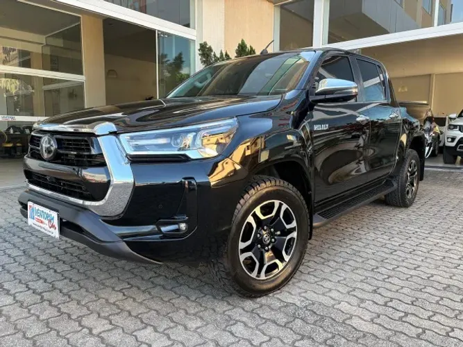 Toyota Hilux CD SRX 4X4 2.8 TDI 16V Diesel Aut. 2023
