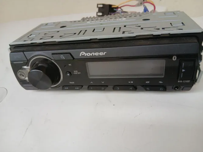 Radio Pioneer MVH S218BT automotivo