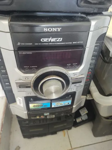 SOM SONY COM SAIDA PARARADA MAS CONSERVADO