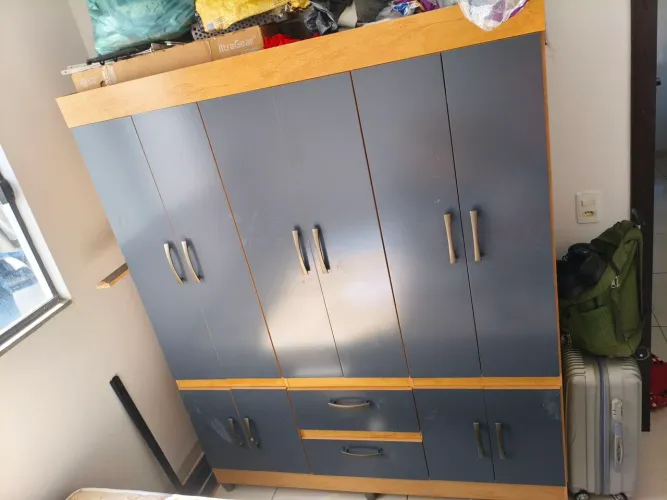 Guarda roupa 10 portas 2 gavetas