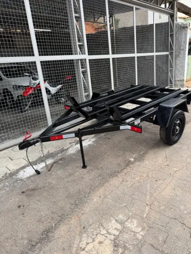 Carretinha pra 3 motos
