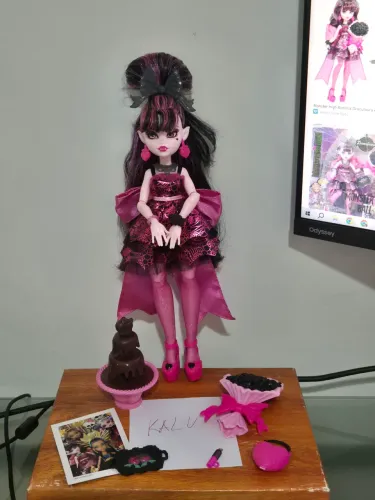 Monster high g3 Draculaura Monsterball