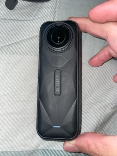 Câmera de ação insta360 X5