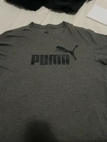 Vendo camiseta da puma