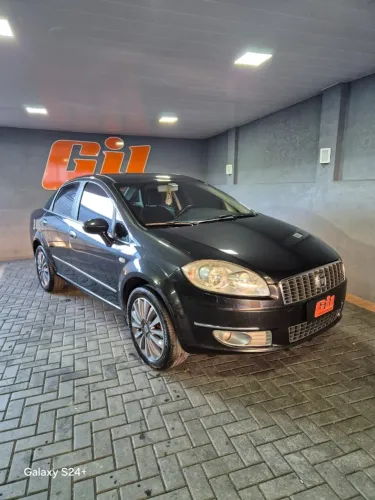 Fiat Linea Essence 1.8 Flex 16V 4P 2013