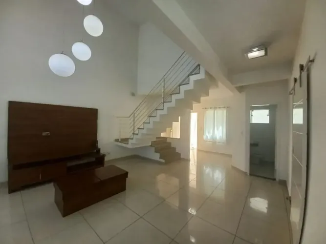 Sobrado com 3 dormitórios à venda, 240 m² por R$ 900.000,00 - Jardim Independência - Tauba