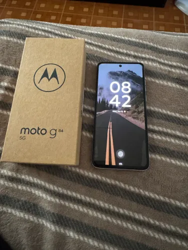 Motorola g84