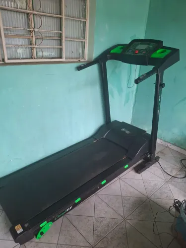 Vendo um esteira semi nova
